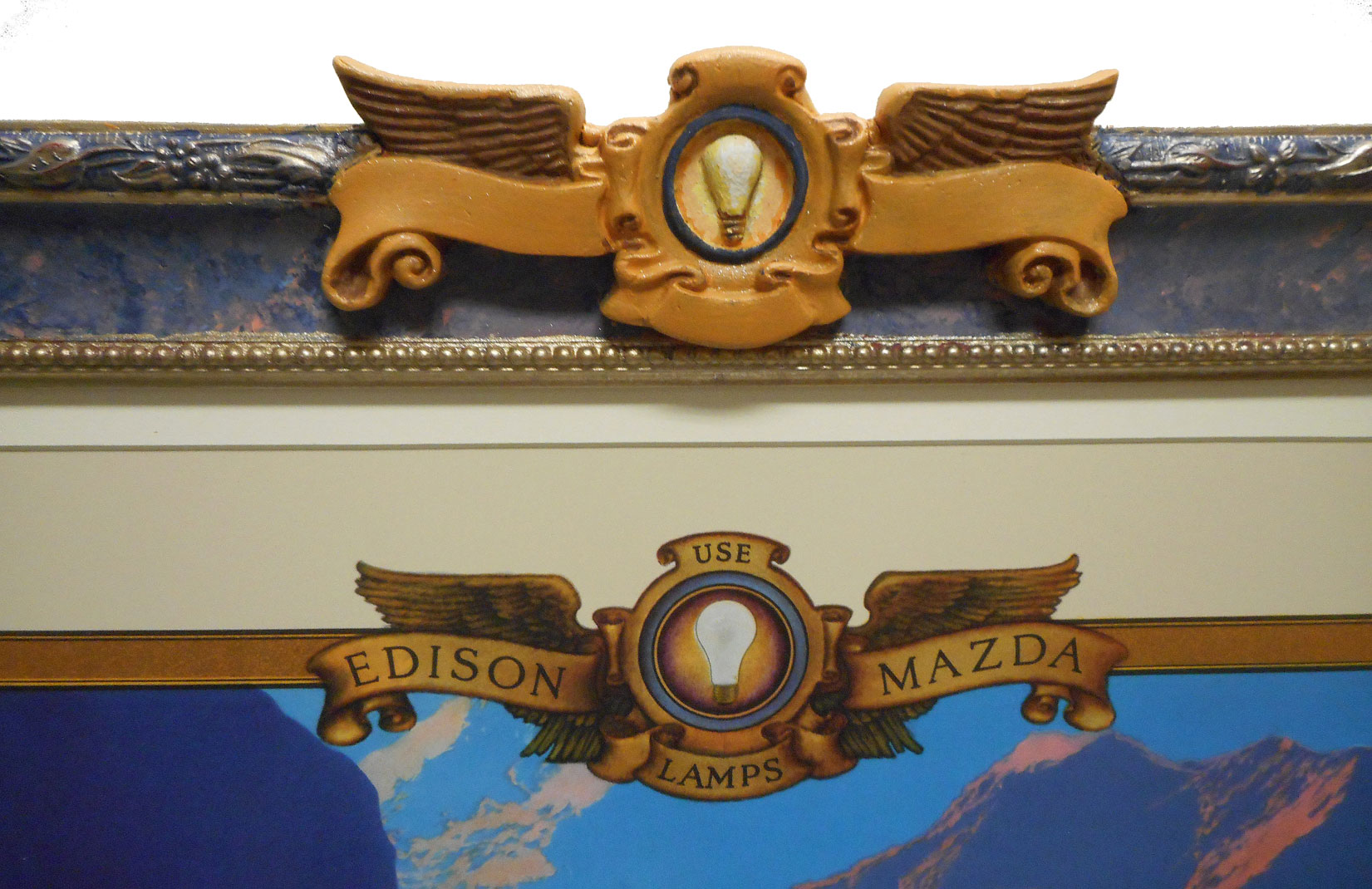 Calendar Crown Detail